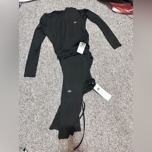 NWT ALO Yoga Set
